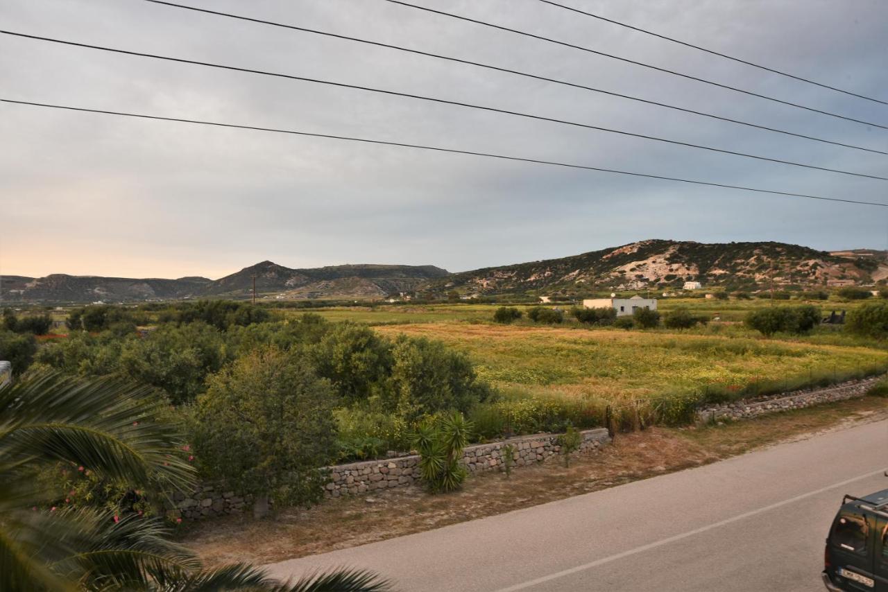 Avra Milos Zefiria Exterior photo